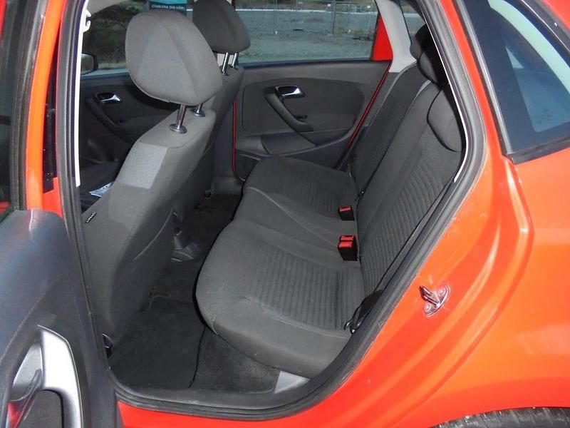 Begagnad VW Polo 90 HK (66 kW) 2012 Halvkombi