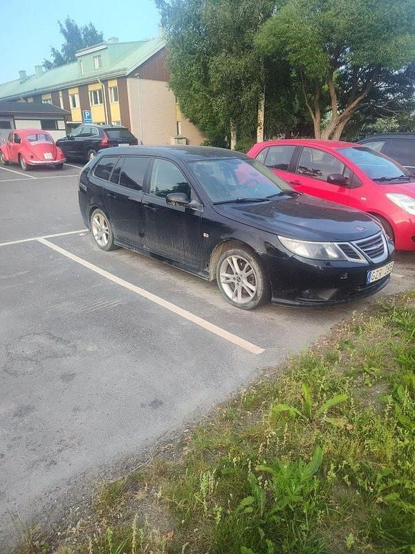 Svart Begagnad 2008 Saab 9-3 Linear Kombi | 20 000 kr (Marknadspris) - Bild 1/1