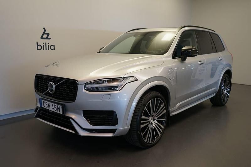 Silver Begagnad 2021 Volvo XC90 R-Design SUV | 579 500 kr (Lite dyr) - Bild 1/3