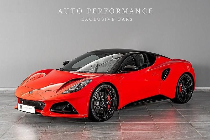 Röd Begagnad 2025 Lotus Emira Sportkupé | 1 299 900 kr - Bild 1/4