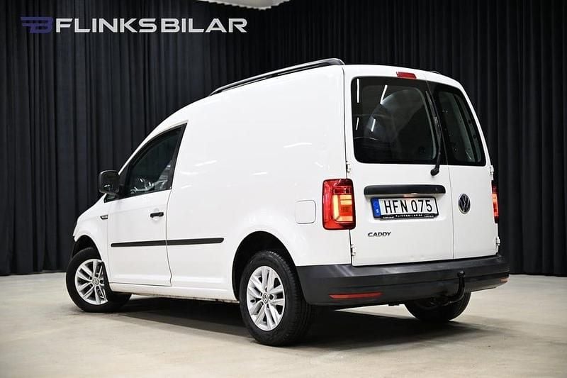 Begagnad VW Caddy 102 HK (75 kW) 2017 Vit Minibuss