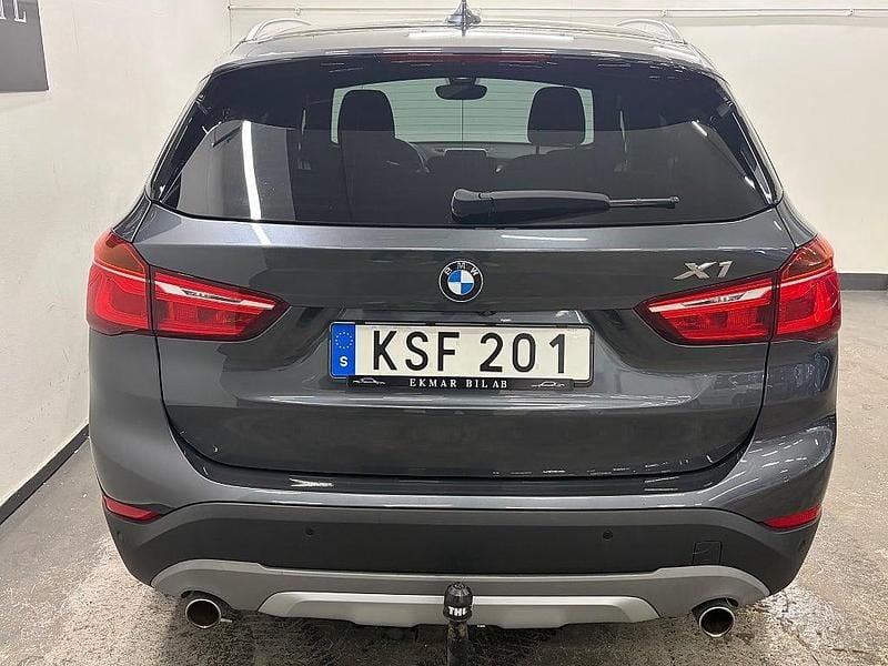 Begagnad BMW X1 xLine 190 HK (139 kW) 2016 Grå SUV