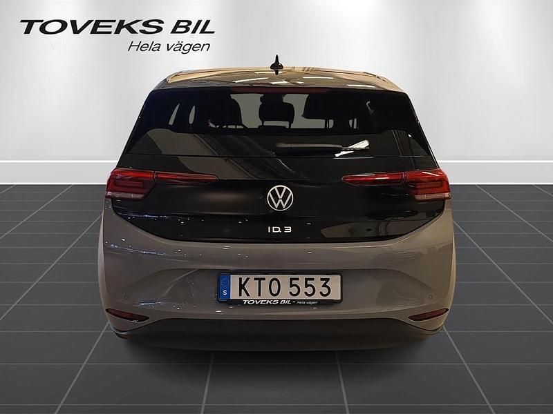 Begagnad VW ID.3 Pro Performance 150 kW (204 HK) 2023 Moonstone grey black Halvkombi