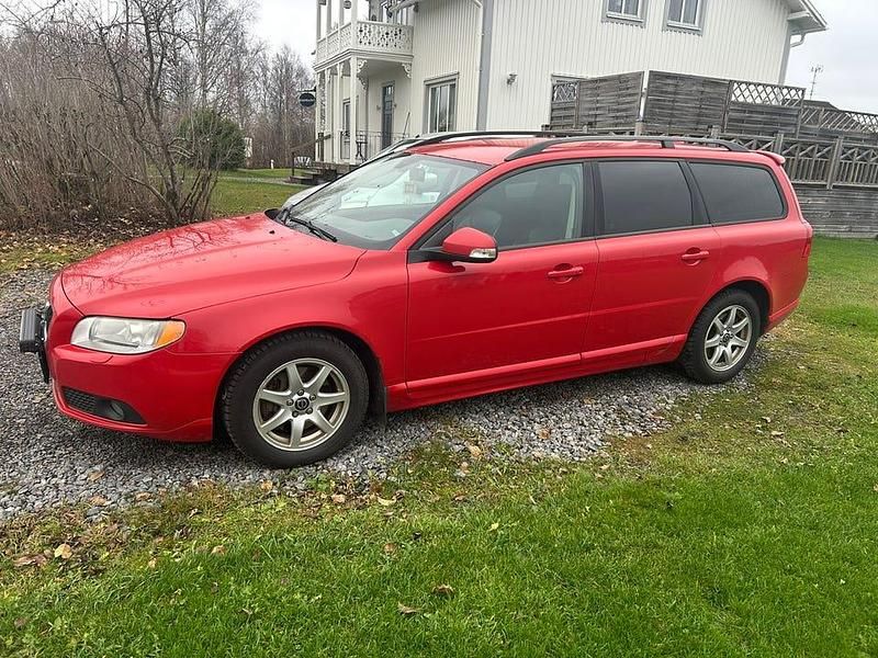 Begagnad 2009 Volvo V70 Kombi | 42 500 kr (Marknadspris) - Bild 1/2