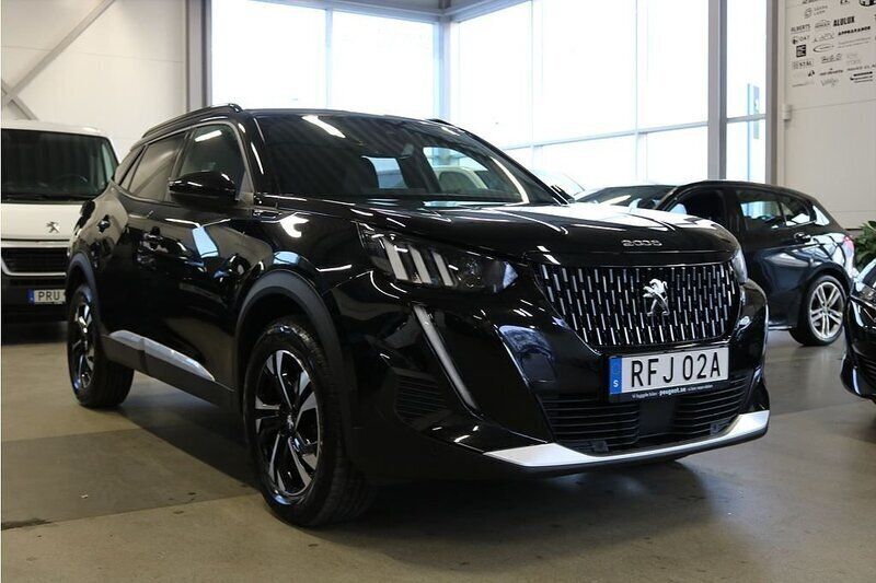 Svart Begagnad 2023 Peugeot 2008 GT SUV | 244 900 kr (Marknadspris) - Bild 1/3