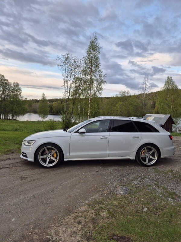 Vit Begagnad 2014 Audi A6 Kombi | 179 000 kr (Lite dyr) - Bild 1/4