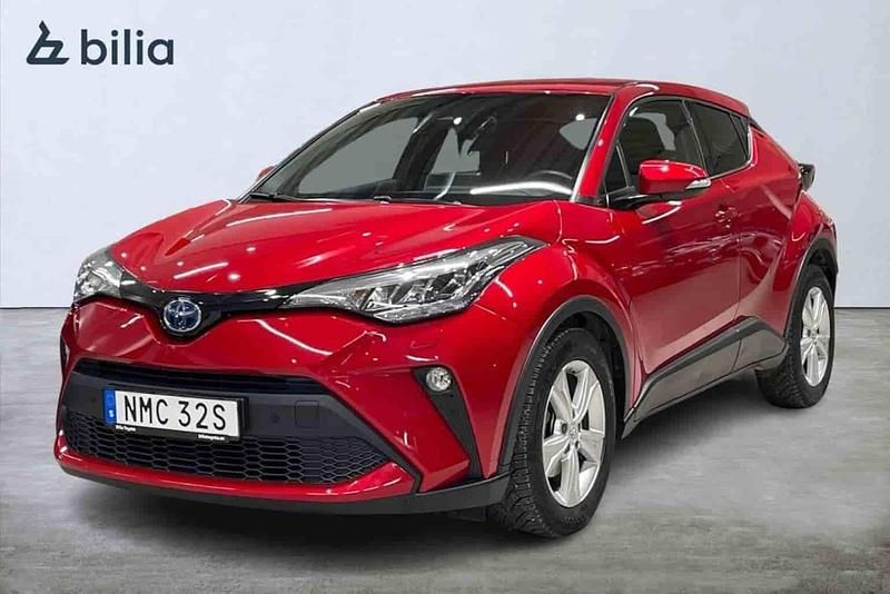 Begagnad Toyota C-HR 2023 Röd SUV