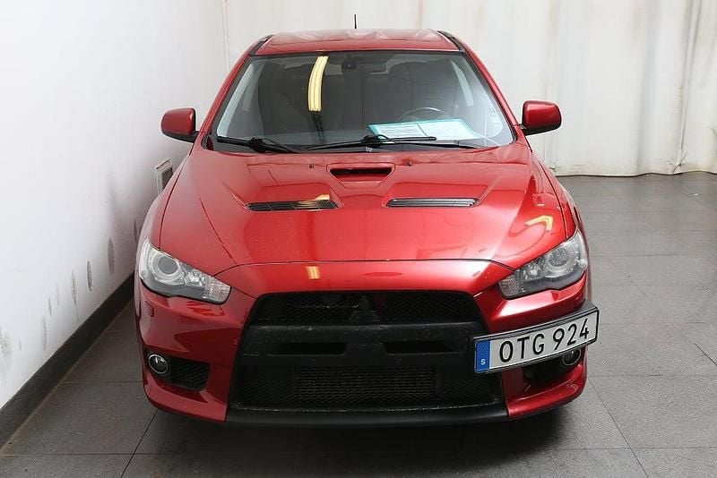 Begagnad Mitsubishi Lancer Evolution 295 HK (216 kW) 2008 Röd Sedan