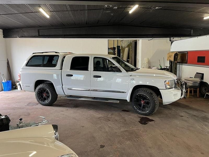 Vit Begagnad 2011 Dodge Dakota Sedan | 170 000 kr - Bild 1/4
