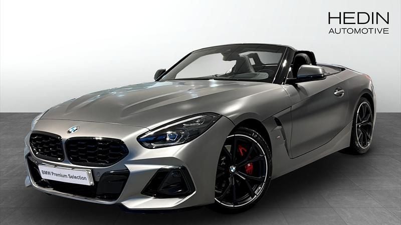 Grå (grey) Begagnad 2024 BMW Z4 M Sport Cab | 678 700 kr (Dyr) - Bild 1/4