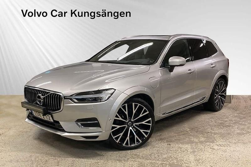 Silver Begagnad 2018 Volvo XC60 Inscription SUV | 299 800 kr (Marknadspris) - Bild 1/3