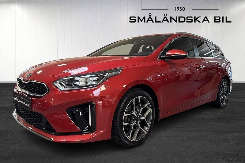 Röd Begagnad 2019 Kia Ceed Sportswagon GT-Line Kombi | 189 000 kr (Marknadspris) - Bild 1/4