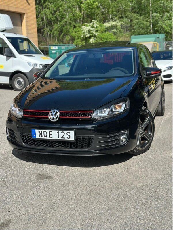 Svart Begagnad 2010 VW Golf VI GTD Halvkombi | 72 000 kr (Lite dyr) - Bild 1/4