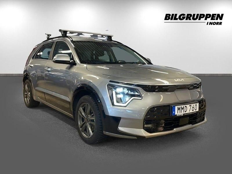 Begagnad Kia e-Niro Advance 150 kW (204 HK) 2023 Grå SUV