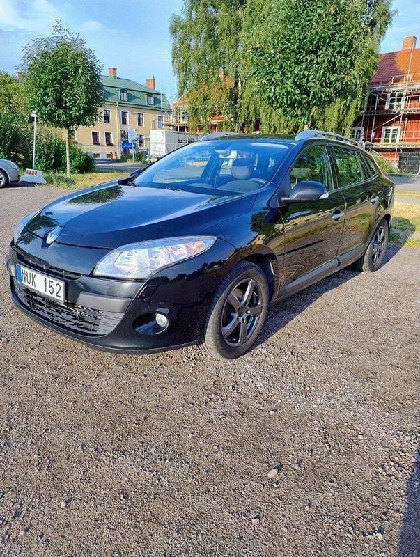 Svart Begagnad 2012 Renault Mégane GrandTour Kombi | 40 000 kr (Bra pris) - Bild 1/4