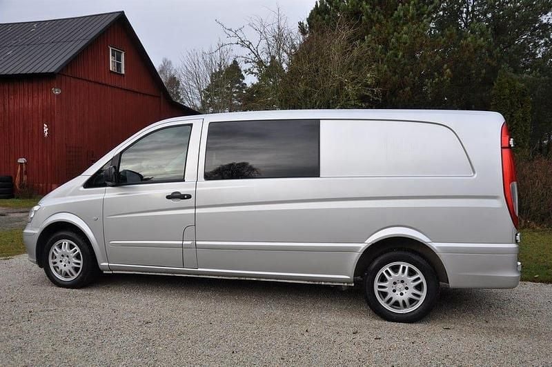 Begagnad Mercedes Vito 163 HK (119 kW) 2011 Silver Van
