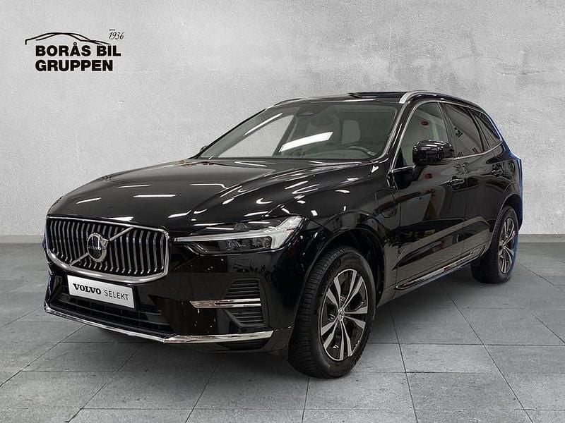 Svart Begagnad 2023 Volvo XC60 Core SUV | 359 000 kr - Bild 1/4