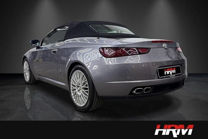 Begagnad Alfa Romeo Spider 185 HK (136 kW) 2007 Cab