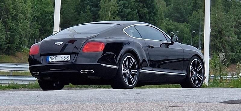 Svart Begagnad 2013 Bentley Continental GT Sportkupé | 869 000 kr - Bild 1/4