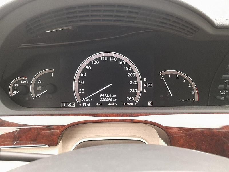 Grön Begagnad 2008 Mercedes S320 Sedan | 110 000 kr (Marknadspris) - Bild 1/4