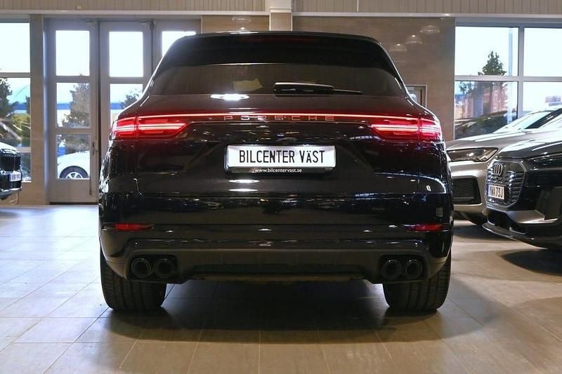 Begagnad Porsche Cayenne 462 HK (339 kW) 2020 Svart SUV
