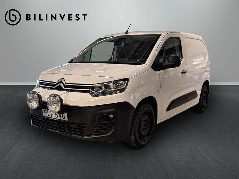 Vit Begagnad 2021 Citroën Berlingo Minibuss | 139 900 kr (Marknadspris) - Bild 1/4