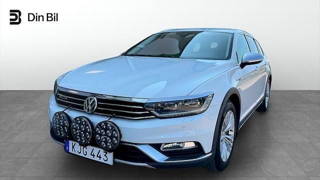 Vit Begagnad 2016 VW Passat Alltrack Kombi | 159 000 kr (Lite dyr) - Bild 1/4