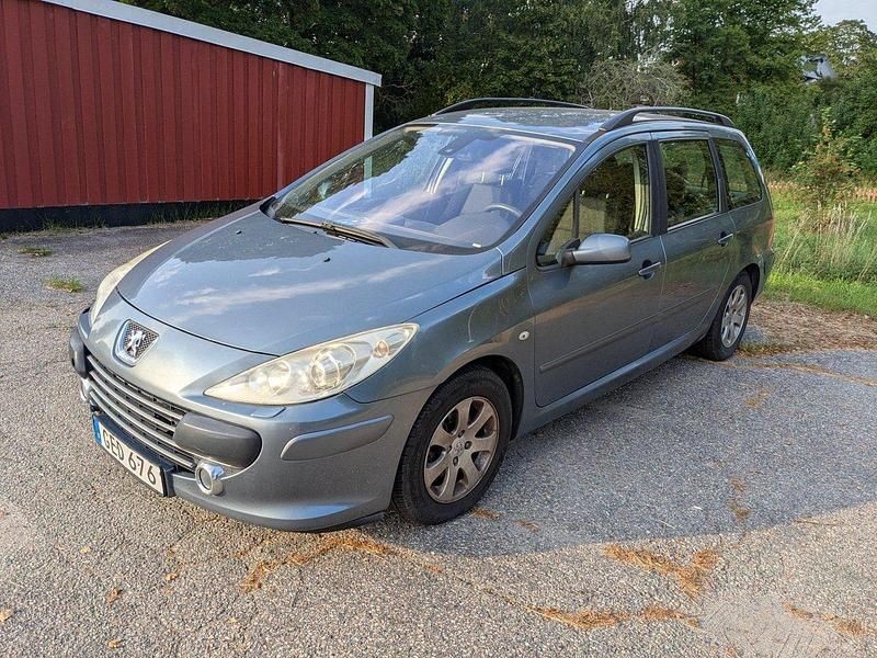 Grå Begagnad 2007 Peugeot 307 Kombi | 12 000 kr (Bra pris) - Bild 1/4