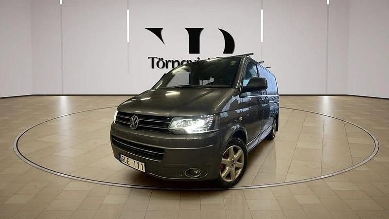 Grå Begagnad 2013 VW Multivan Highline Van | 239 990 kr (Lite dyr) - Bild 1/4