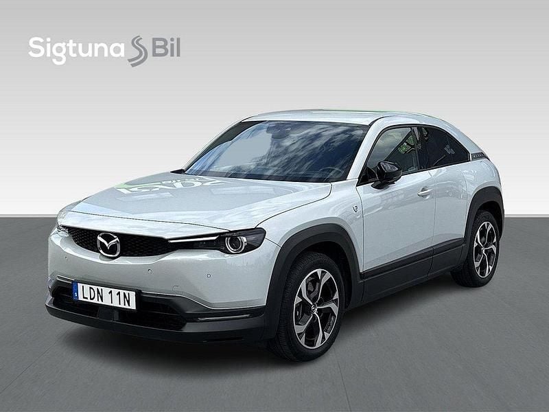 Vit Begagnad 2023 Mazda MX30 SUV | 279 900 kr - Bild 1/3