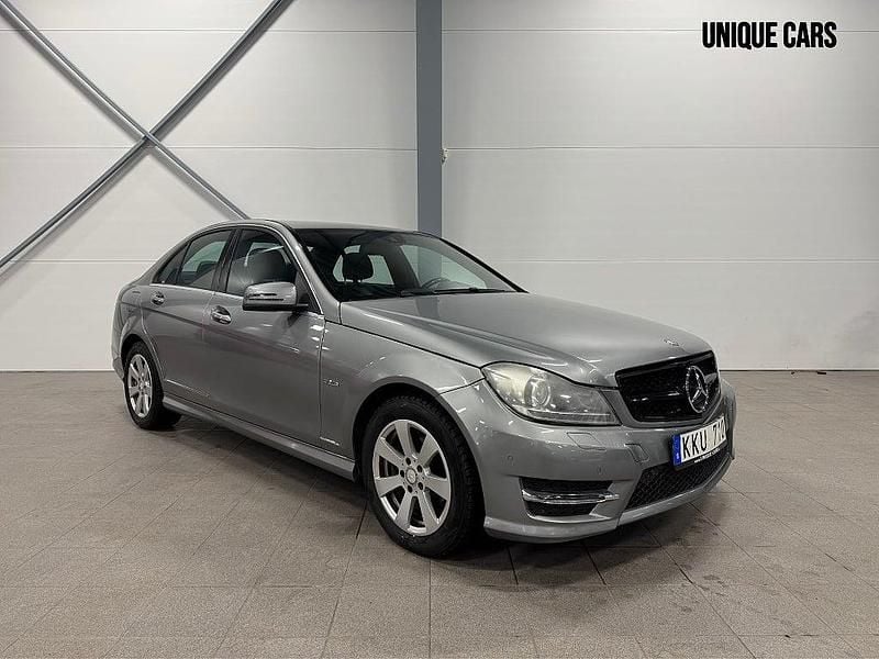 Silver Begagnad 2013 Mercedes C250 Avantgarde Sedan | 169 900 kr (Superpris) - Bild 1/4