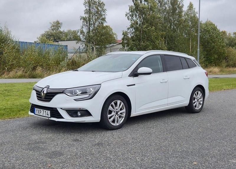 Vit Begagnad 2018 Renault Mégane IV Kombi | 139 000 kr (Marknadspris) - Bild 1/4