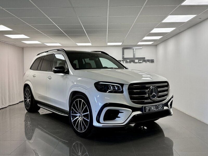 Vit (vit metallic) Begagnad 2024 Mercedes GLS580 Premium Plus SUV | 1 329 900 kr - Bild 1/4