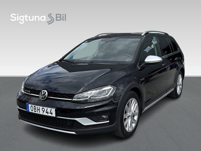 Svart Begagnad 2017 VW Golf Alltrack Kombi | 184 900 kr (Marknadspris) - Bild 1/3