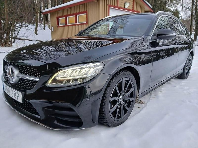 Begagnad Mercedes C220 AMG 194 HK (142 kW) 2020 Svart