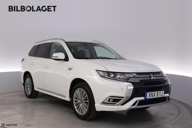 Begagnad Mitsubishi Outlander P-HEV Comfort Edition 135 HK (99 kW) 2019 Vit SUV