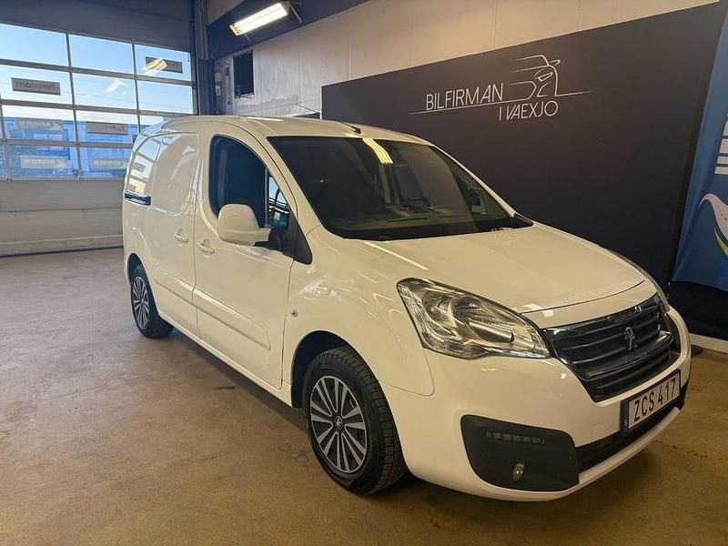 Begagnad Peugeot Partner 99 HK (72 kW) 2017