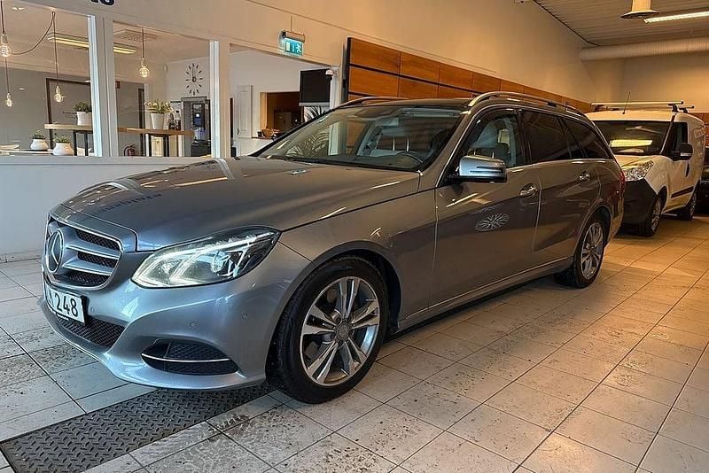 Silver Begagnad 2014 Mercedes E350 Kombi | 199 900 kr (Marknadspris) - Bild 1/4