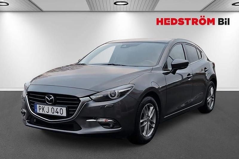 Grå Begagnad 2017 Mazda 3 Inclusive Halvkombi | 159 000 kr (Bra pris) - Bild 1/4
