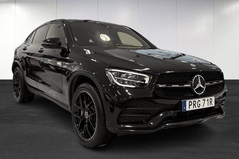 Begagnad Mercedes GLC300 AMG line Plus 211 HK (155 kW) 2023 Svart Sportkupé