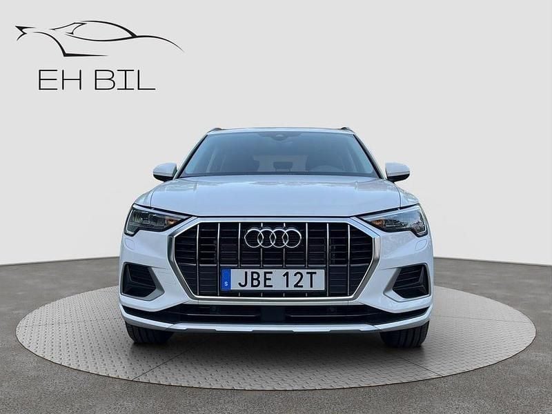 Begagnad Audi Q3 Advanced 150 HK (110 kW) 2025 Vit SUV