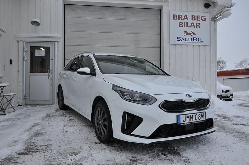 Vit Begagnad 2020 Kia Ceed Sportswagon Advance Kombi | 199 000 kr (Superpris) - Bild 1/4