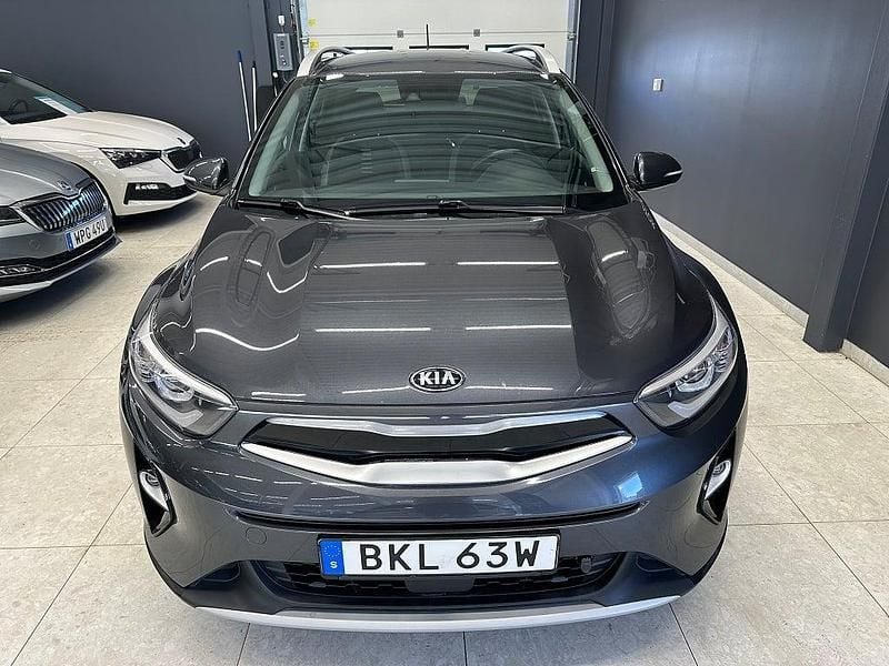 Begagnad Kia Stonic Advance 120 HK (88 kW) 2020 Grå SUV