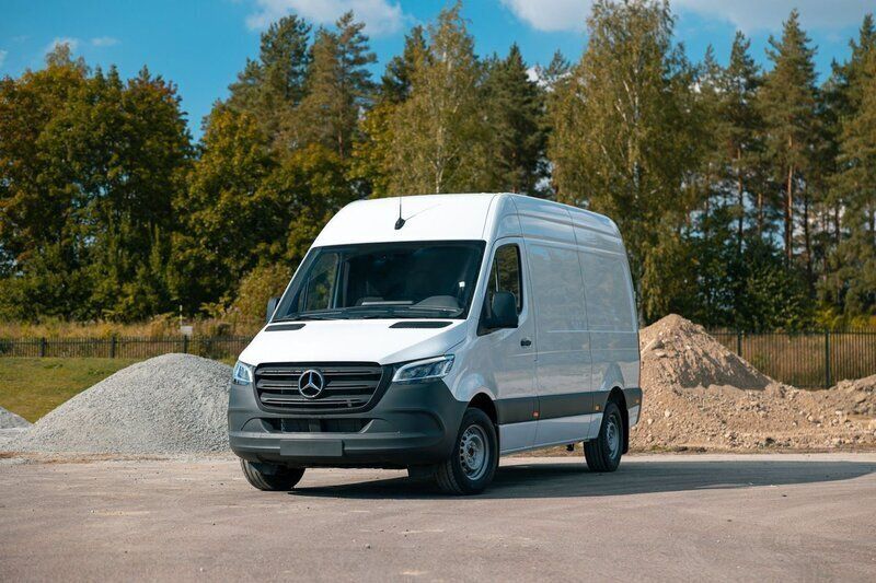 Vit Ny 2025 Mercedes Sprinter Van | 636 250 kr (Superpris) - Bild 1/4