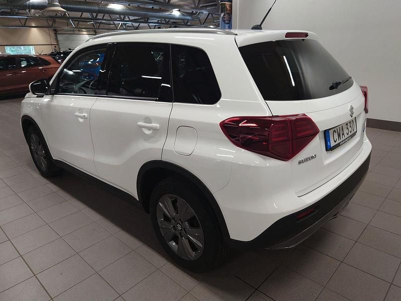 Begagnad Suzuki Vitara 130 HK (95 kW) 2023 Vit SUV