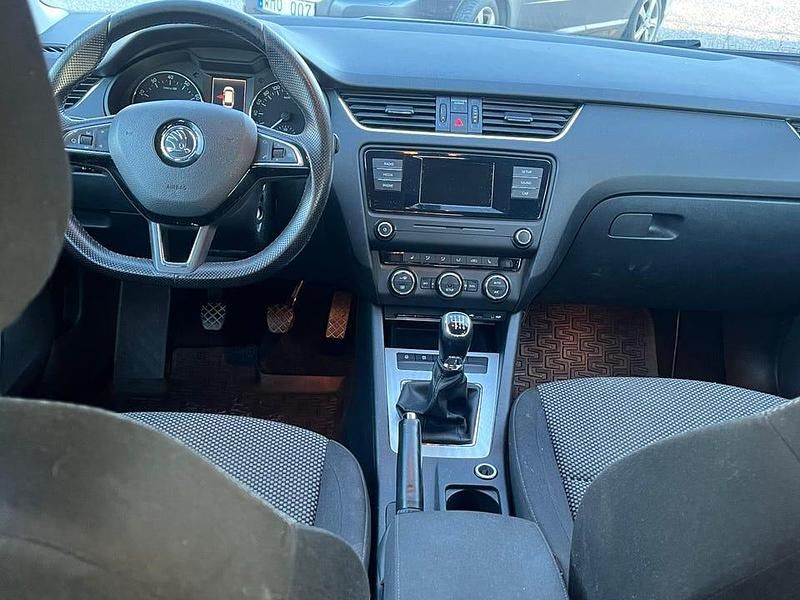 Begagnad Skoda Octavia 110 HK (80 kW) 2015 Kombi
