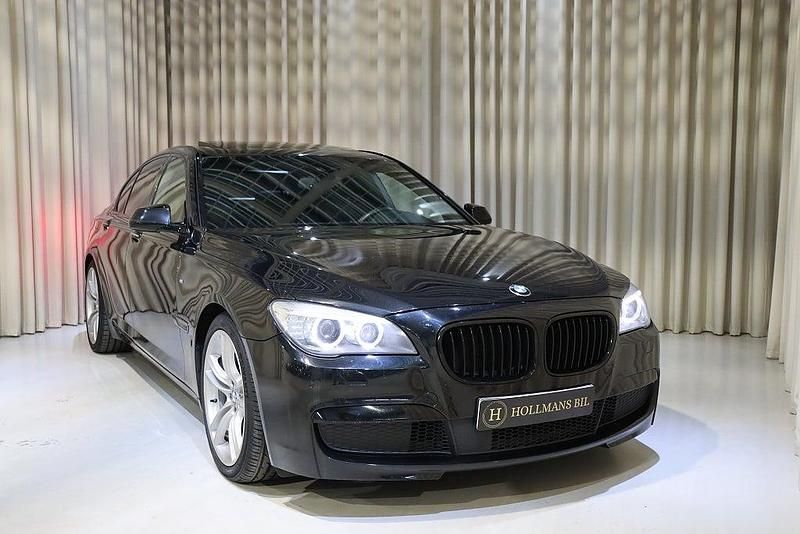 Begagnad BMW 730 M Sport 258 HK (189 kW) 2014 Svart Sedan