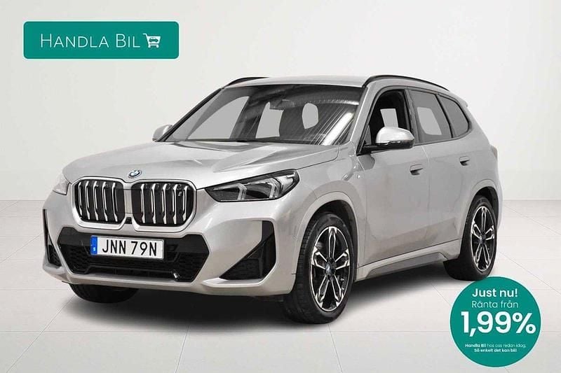 Grå Begagnad 2023 BMW iX M Sport SUV | 499 900 kr - Bild 1/3