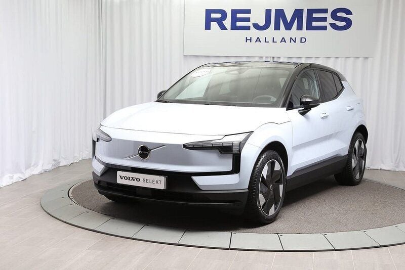 Ljusblå (blå) Begagnad 2024 Volvo EX30 Plus SUV | 369 500 kr (Superpris) - Bild 1/4