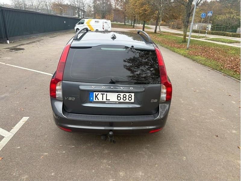 Begagnad Volvo V50 Momentum 116 HK (85 kW) 2011 Kombi